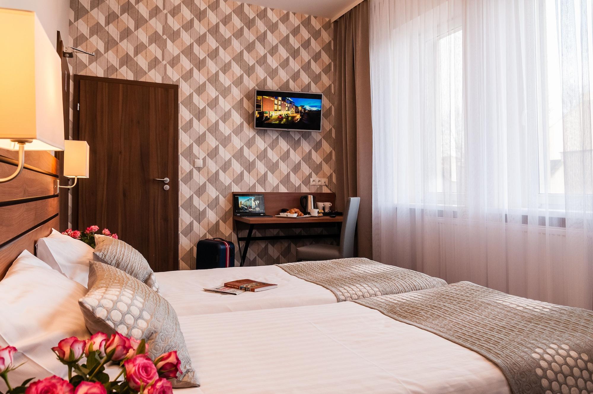 Hotel Wilga Krakow Luaran gambar