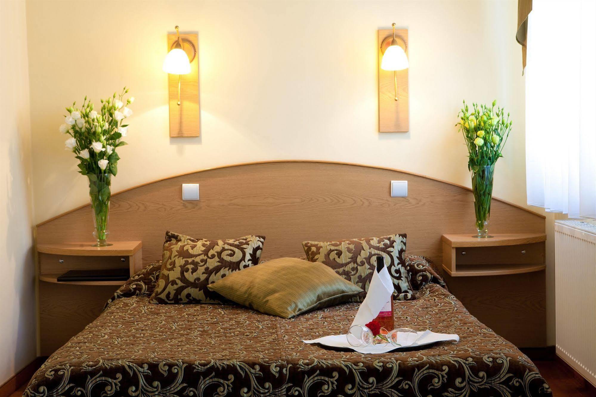 Hotel Wilga Krakow Luaran gambar
