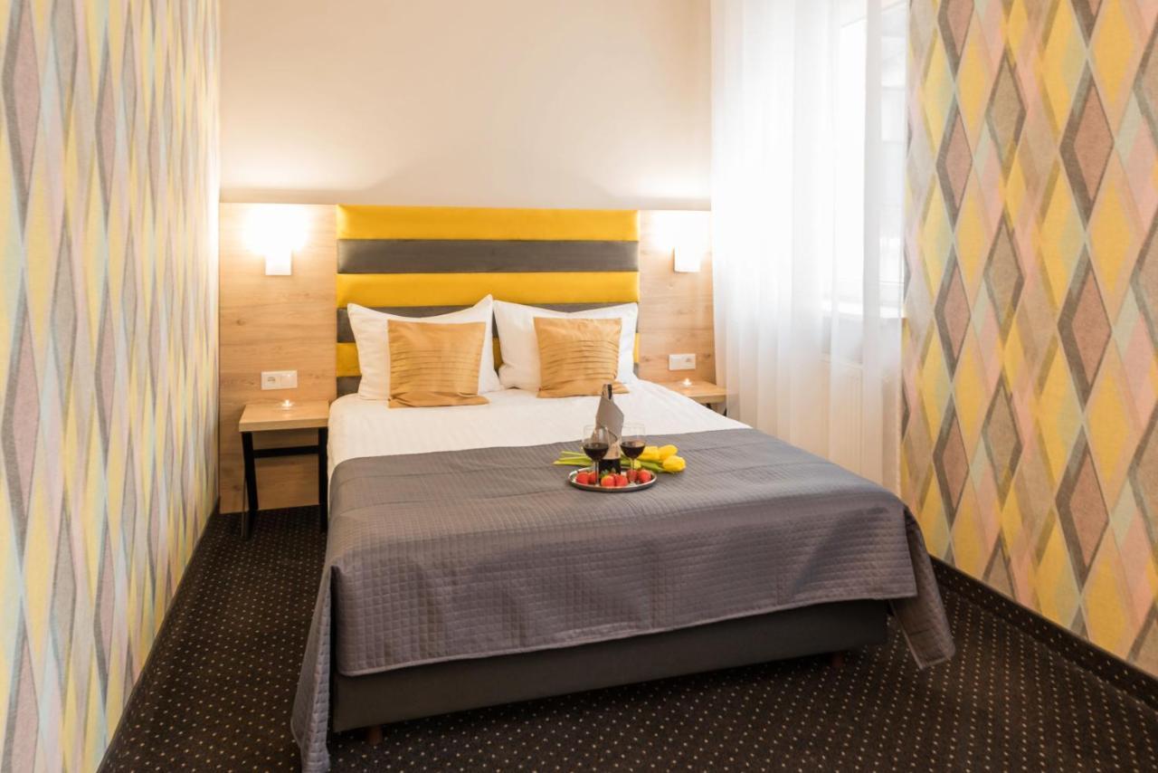 Hotel Wilga Krakow Luaran gambar
